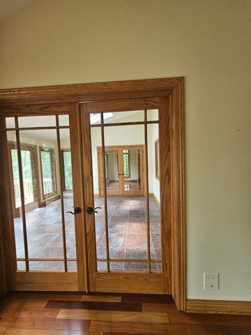 23864 S Plum Valley Drive, Crete, IL 60417