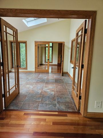 23864 S Plum Valley Drive, Crete, IL 60417