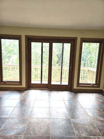 23864 S Plum Valley Drive, Crete, IL 60417