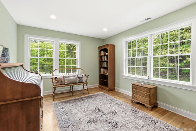 77 Old Stone Hill Road, Pound Ridge, NY 10576