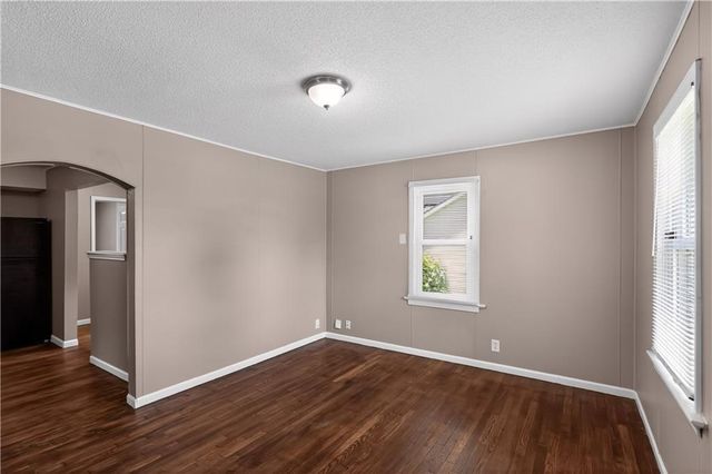 816 S Logan Avenue, Independence, MO 64050