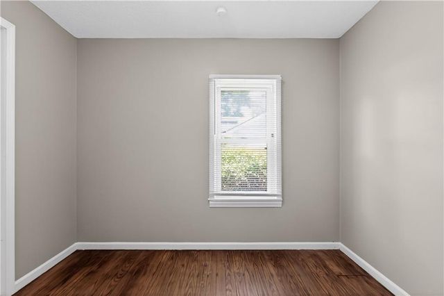 816 S Logan Avenue, Independence, MO 64050
