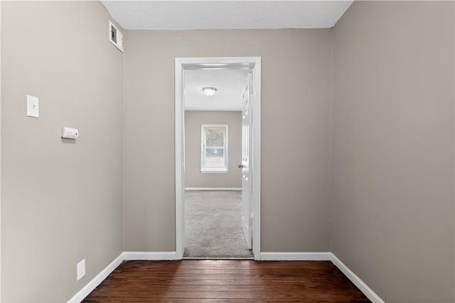 816 S Logan Avenue, Independence, MO 64050
