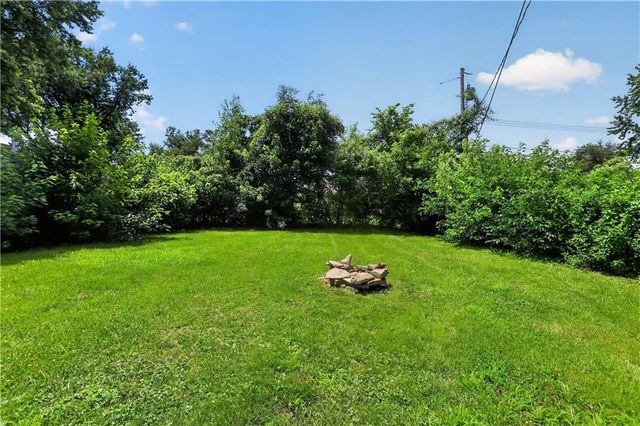 816 S Logan Avenue, Independence, MO 64050