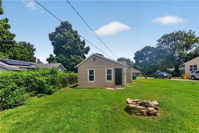 816 S Logan Avenue, Independence, MO 64050