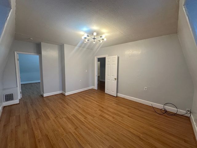 78 Dix 3, Boston, MA 02122