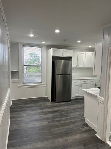 78 Dix 3, Boston, MA 02122