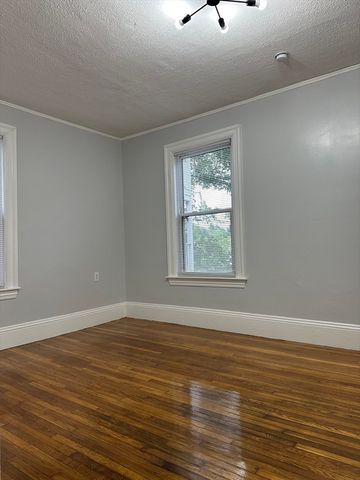 78 Dix 3, Boston, MA 02122