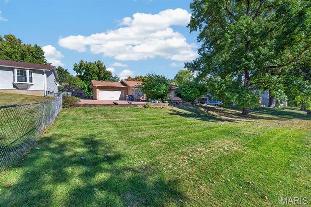 12834 Branchmont Court, St Louis, MO 63146