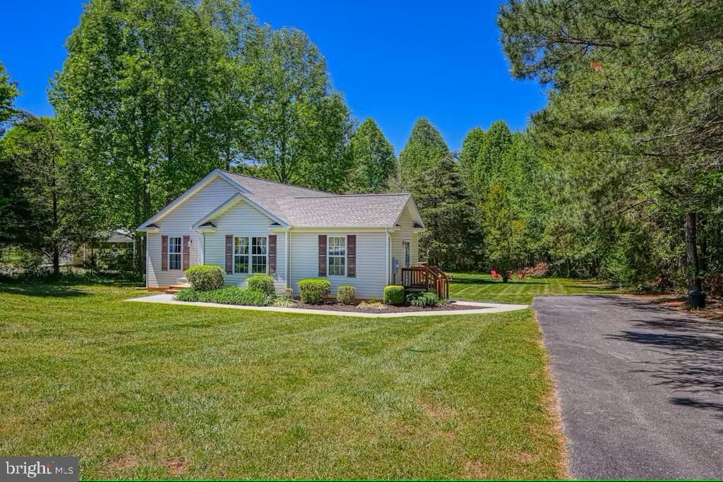 95 N BLUEWATER BLVD, Mineral, VA 23117