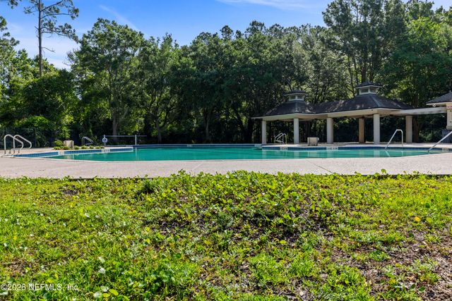 1825 WILLESDON Drive W, Jacksonville, FL 32246