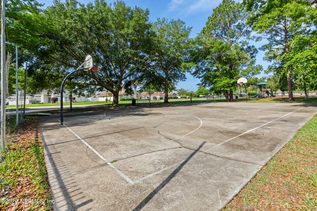 1825 WILLESDON Drive W, Jacksonville, FL 32246