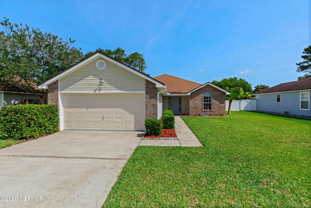 1825 WILLESDON Drive W, Jacksonville, FL 32246