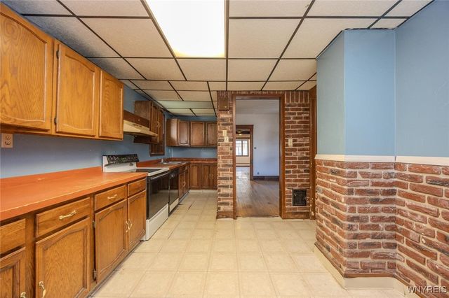 825 15th Street, Niagara Falls, NY 14301