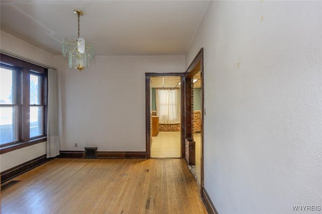 825 15th Street, Niagara Falls, NY 14301