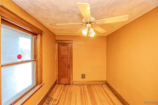 825 15th Street, Niagara Falls, NY 14301