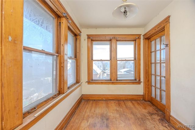 825 15th Street, Niagara Falls, NY 14301