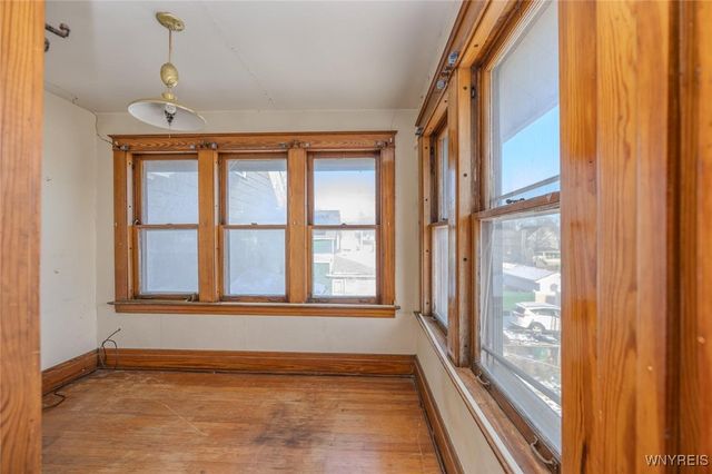 825 15th Street, Niagara Falls, NY 14301