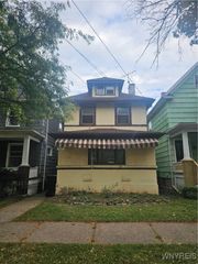 825 15th Street, Niagara Falls, NY 14301