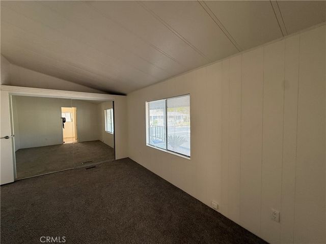 2598 Ayala Drive 27, Rialto, CA 92376