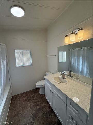 2598 Ayala Drive 27, Rialto, CA 92376