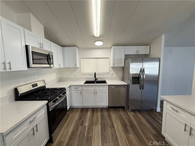 2598 Ayala Drive 27, Rialto, CA 92376