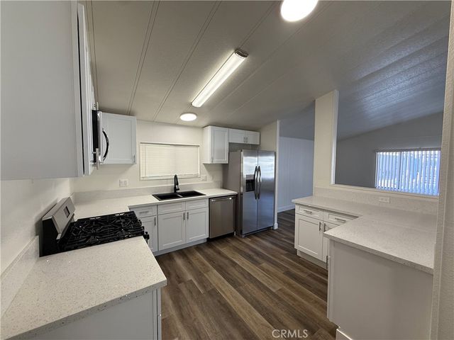 2598 Ayala Drive 27, Rialto, CA 92376