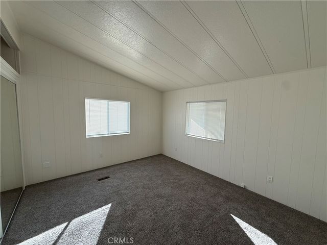 2598 Ayala Drive 27, Rialto, CA 92376