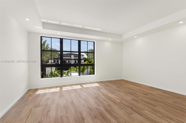 7496 SW 100th St, Pinecrest, FL 33156