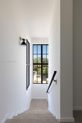 7496 SW 100th St, Pinecrest, FL 33156