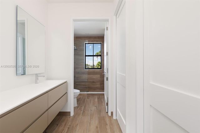 7496 SW 100th St, Pinecrest, FL 33156