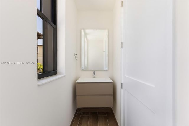 7496 SW 100th St, Pinecrest, FL 33156