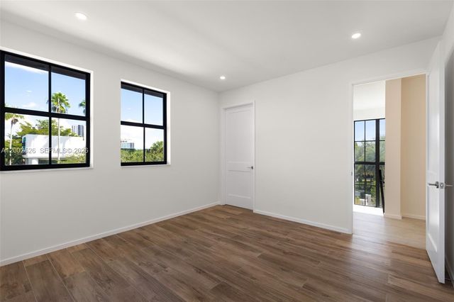 7496 SW 100th St, Pinecrest, FL 33156