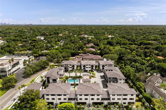 7496 SW 100th St, Pinecrest, FL 33156