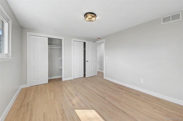 22640 Cedar Court, Hazel Park, MI 48030