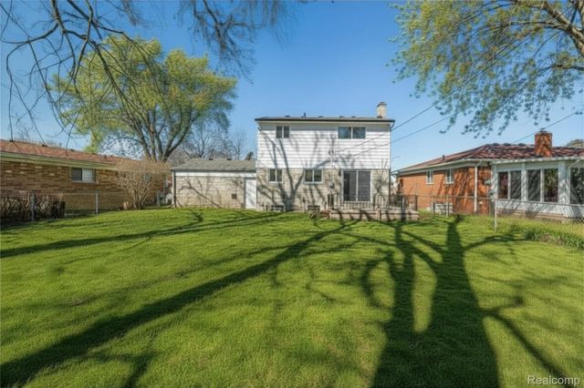 22640 Cedar Court, Hazel Park, MI 48030