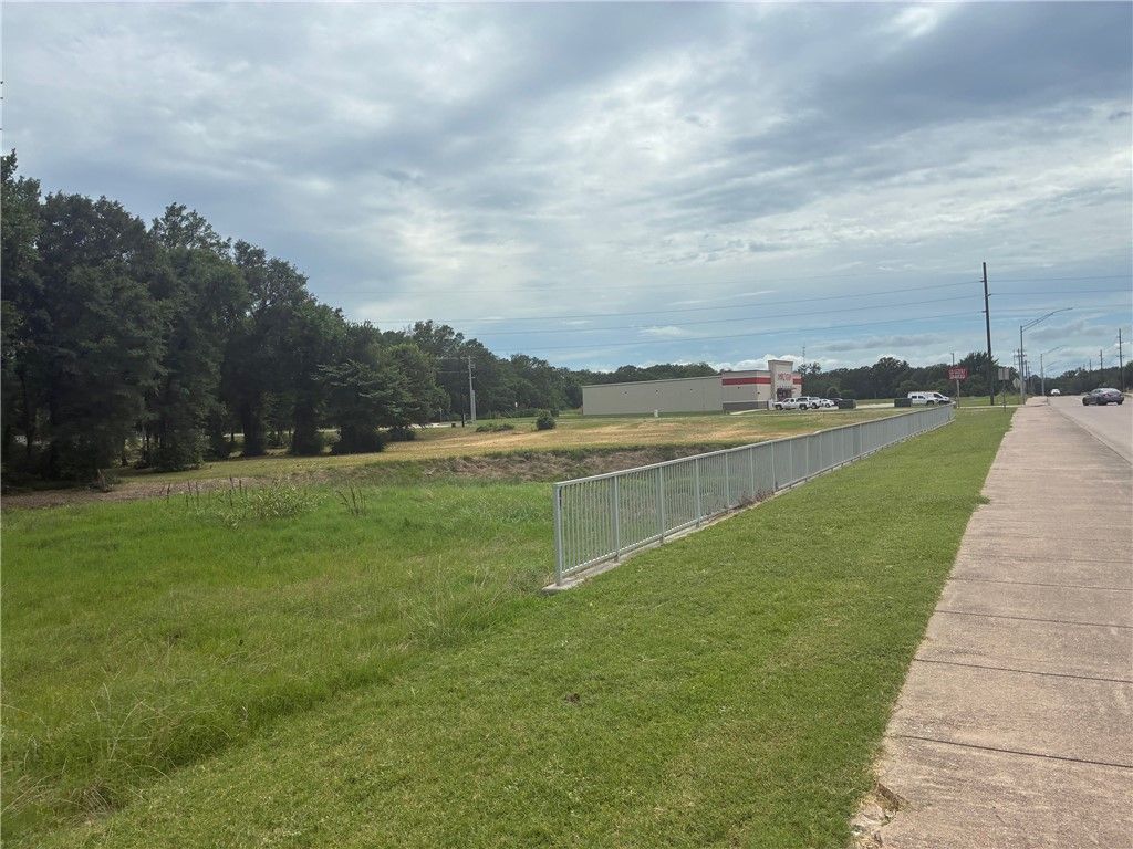 SEC Beck Street and Silkwood Drive, Bryan, TX 77803 — photo 3