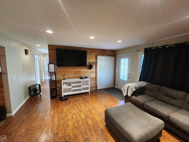 2919 Eastland Drive, Port Huron Twp, MI 48060