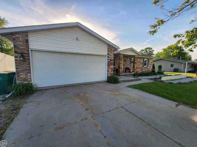 2919 Eastland Drive, Port Huron Twp, MI 48060