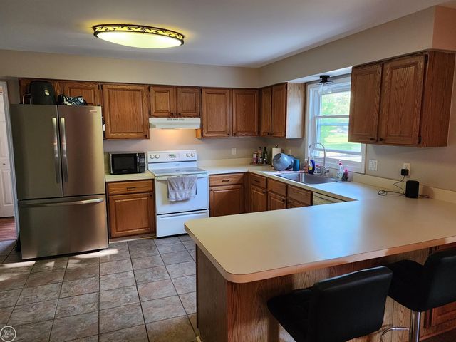 2919 Eastland Drive, Port Huron Twp, MI 48060