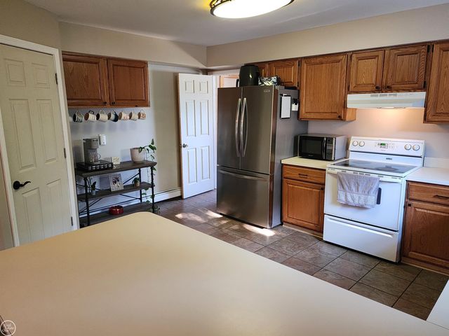 2919 Eastland Drive, Port Huron Twp, MI 48060