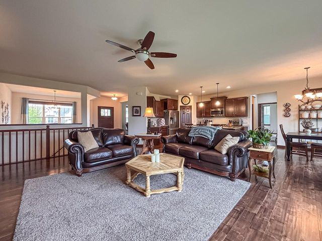 616 Westlawn AVENUE, Mukwonago, WI 53149