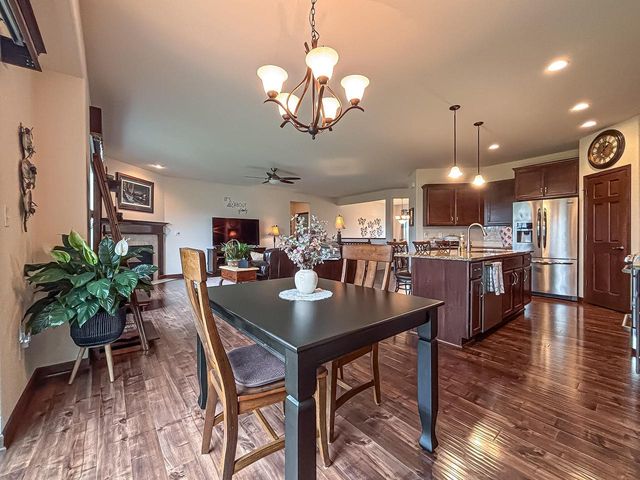 616 Westlawn AVENUE, Mukwonago, WI 53149