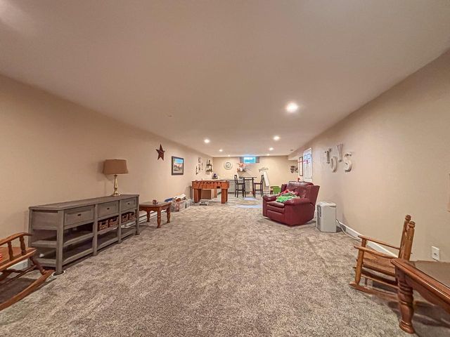 616 Westlawn AVENUE, Mukwonago, WI 53149