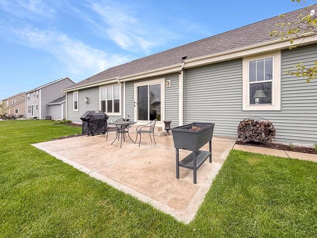 616 Westlawn AVENUE, Mukwonago, WI 53149