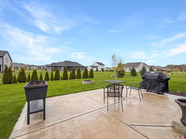 616 Westlawn AVENUE, Mukwonago, WI 53149