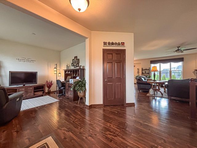 616 Westlawn AVENUE, Mukwonago, WI 53149