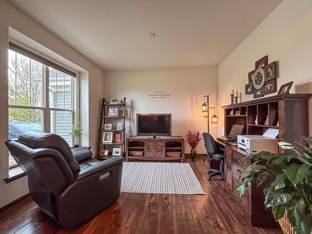 616 Westlawn AVENUE, Mukwonago, WI 53149