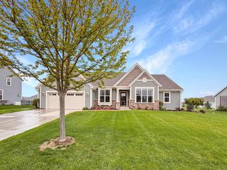 616 Westlawn AVENUE, Mukwonago, WI 53149
