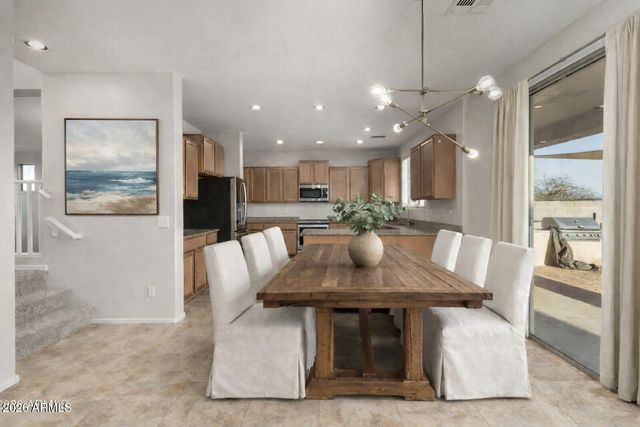 2431 E OMEGA Drive, San Tan Valley, AZ 85143